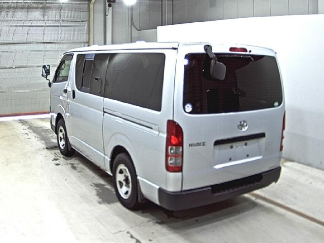 5b16e3fbdc2e9498da02442608151735.jpg