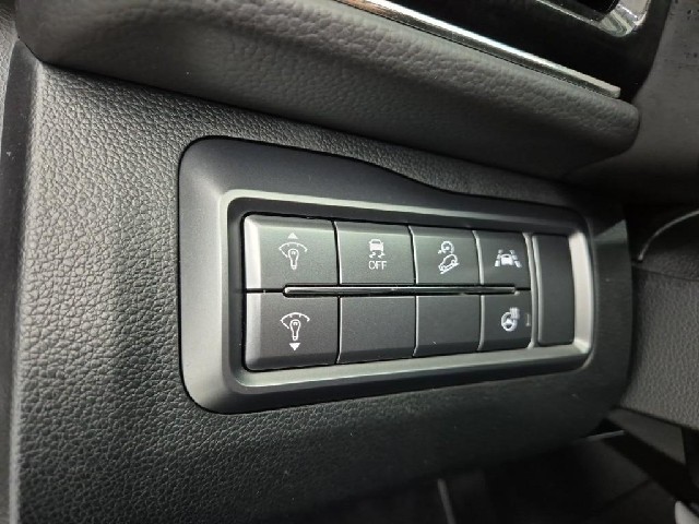 6081001814R17.jpg