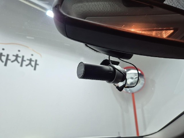 6081001791R18.jpg
