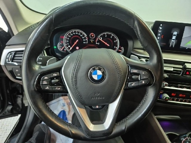 6071000530R9.jpg