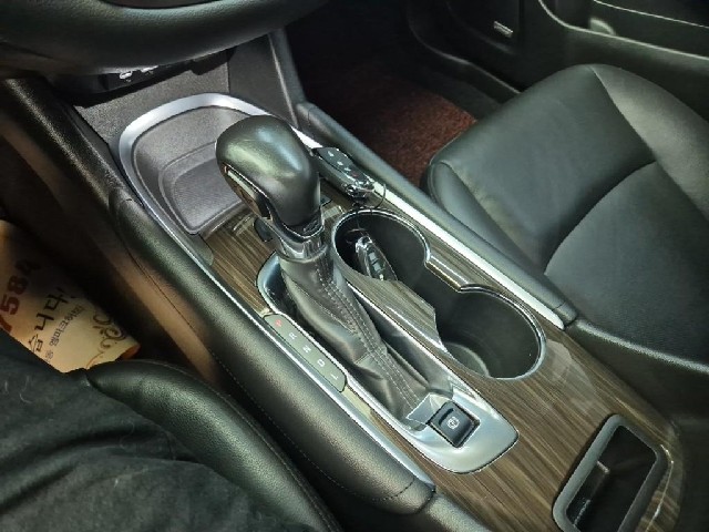6081001310R8.jpg