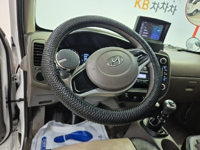 6081500831R8.jpg