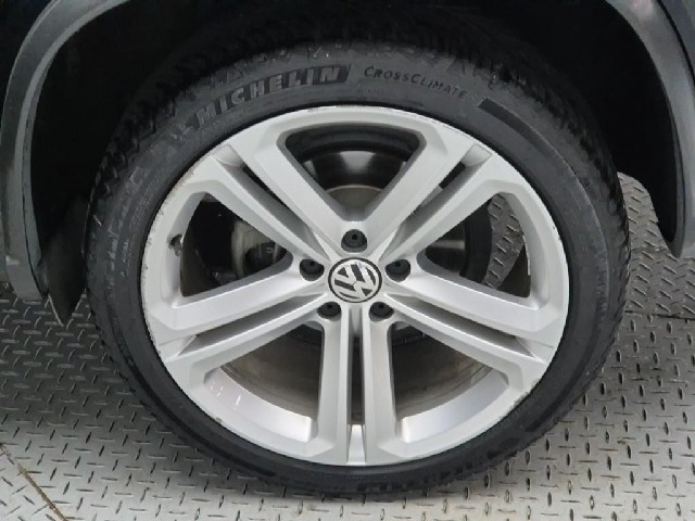 5121001761R20.jpg