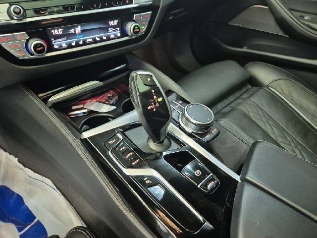 6071502335R8.jpg
