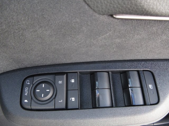 76ca1f24daf341d5c082bdc466351cfe.jpg