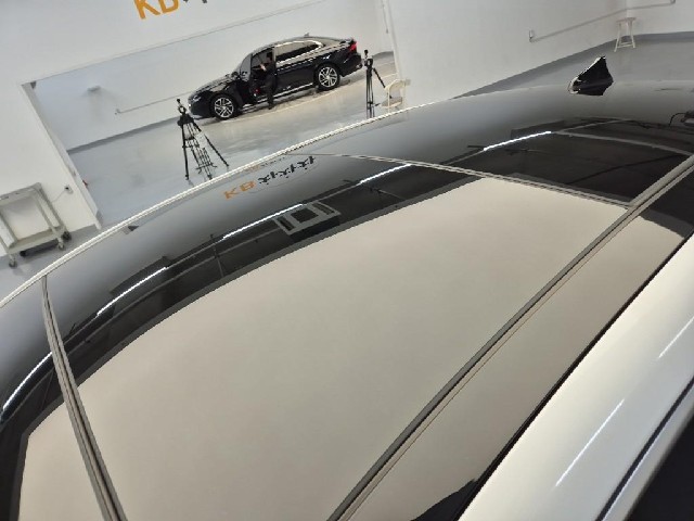 6081500646R13.jpg