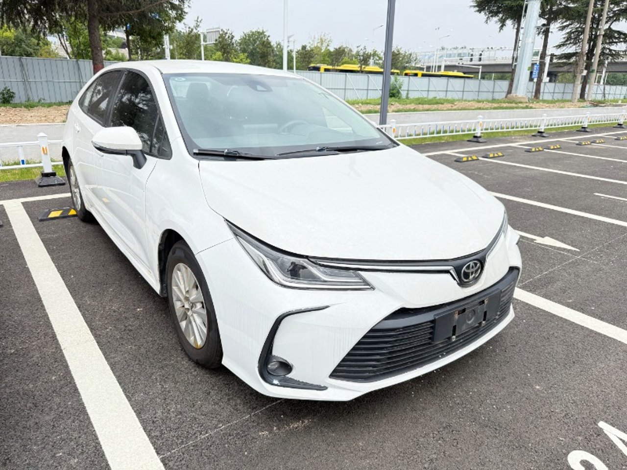 2023 Toyota Corolla, photo 1 of 1