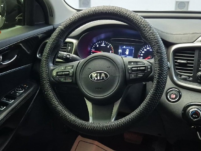 6081000557R9.jpg