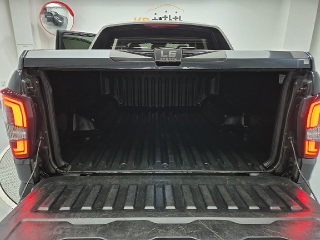 6101001724R18.jpg