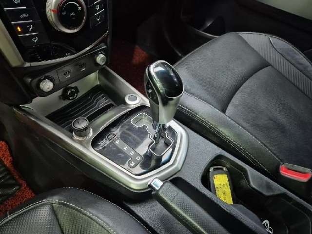 6101001696R8.jpg