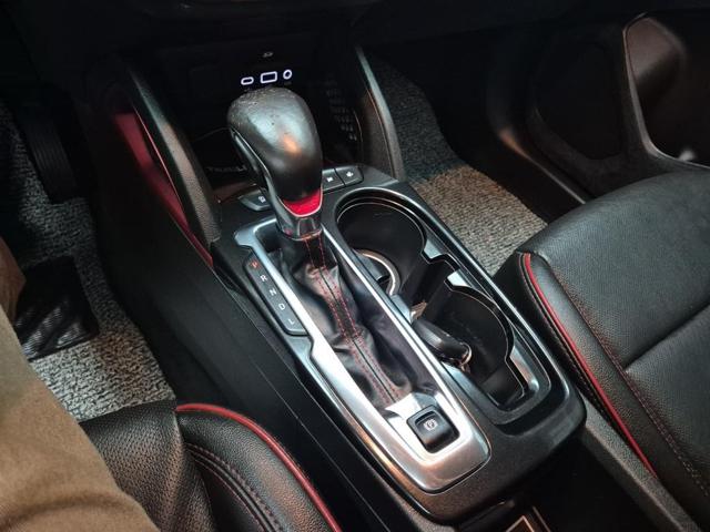 6051002067R8.jpg