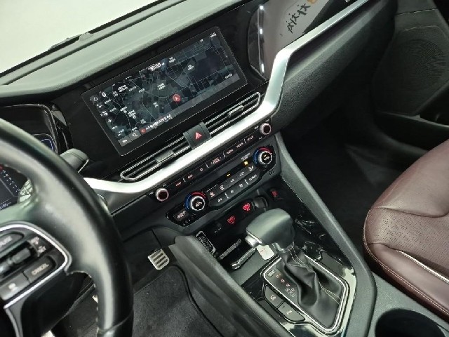 6101001699R10.jpg