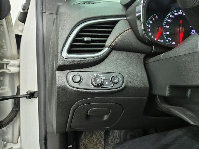 6101001562R16.jpg