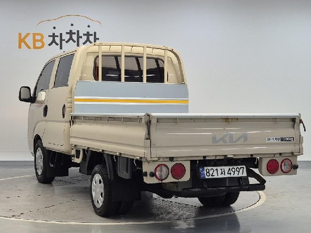 6101501592R2.jpg