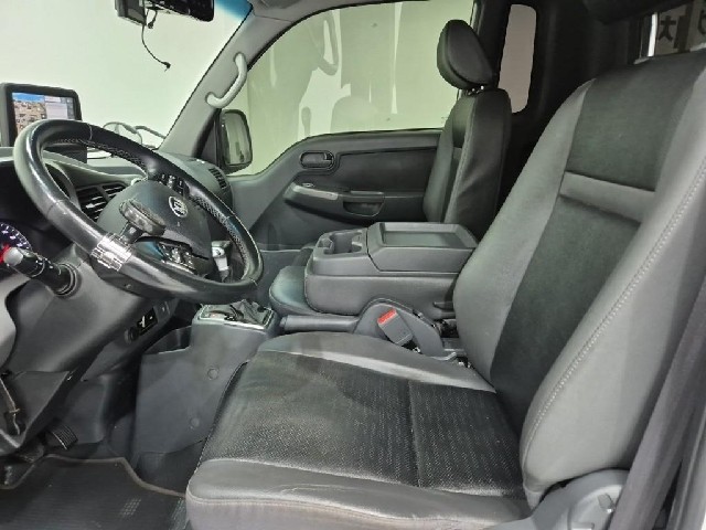 6081000350R10.jpg
