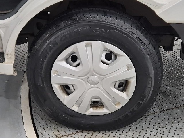6081000350R18.jpg