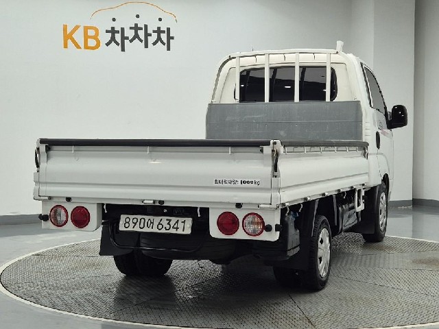 6081000350R3.jpg