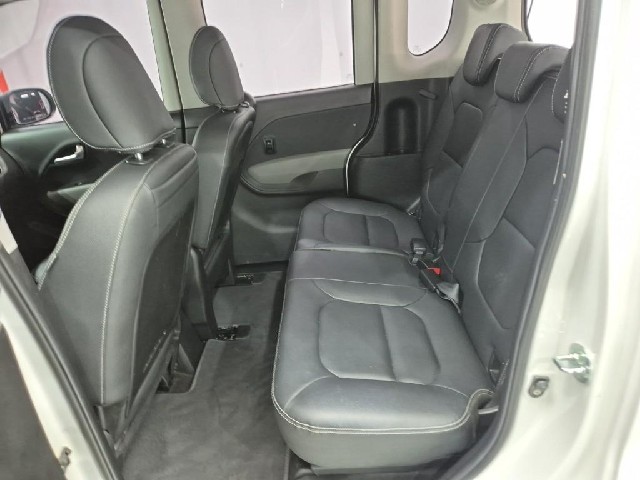 6101501751R12.jpg