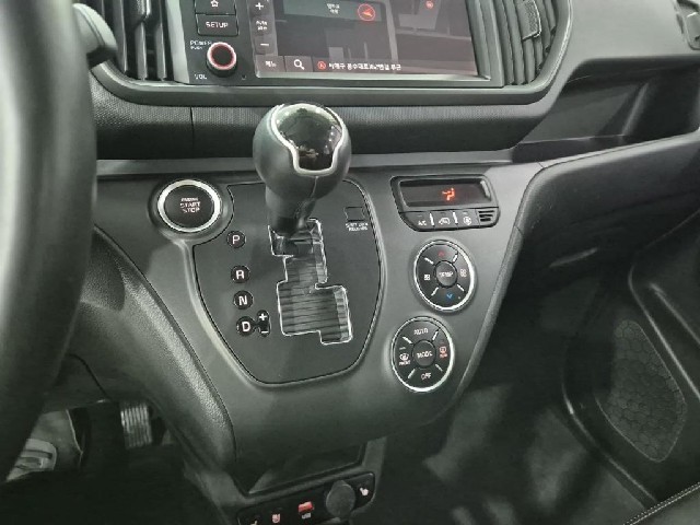 6101501751R8.jpg