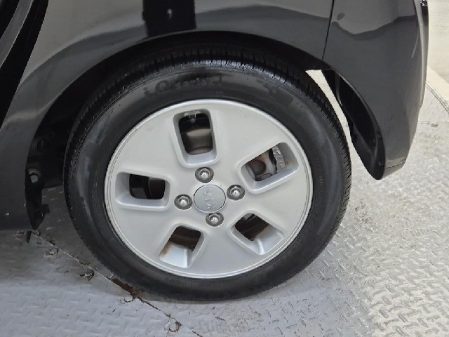 6101501582R20.jpg