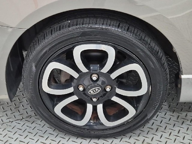 6101001801R17.jpg