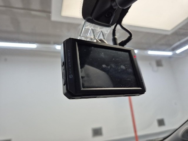 6101000696R15.jpg