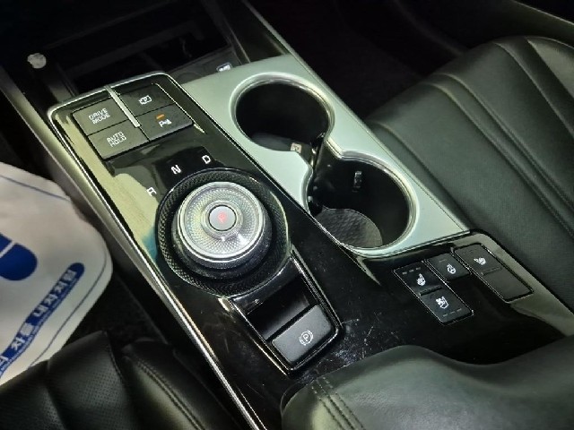 6101000573R8.jpg