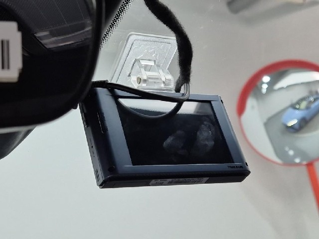 6101001743R17.jpg