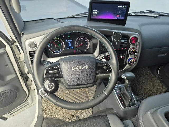 6071502374R9.jpg