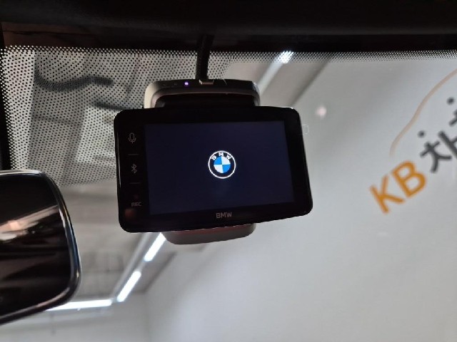 6101501794R17.jpg