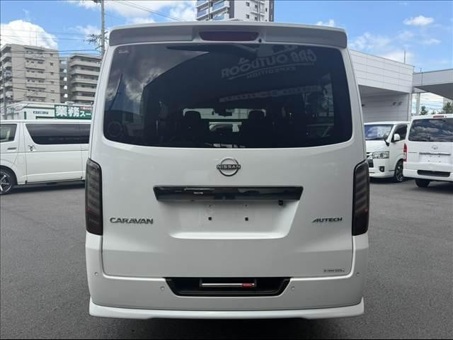 efe818ba3ce0fb5ca899a7a515ff4b54.jpg