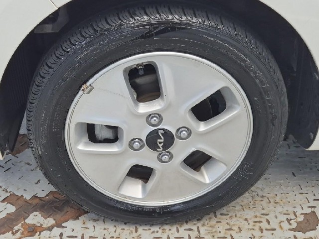 6081500232R19.jpg
