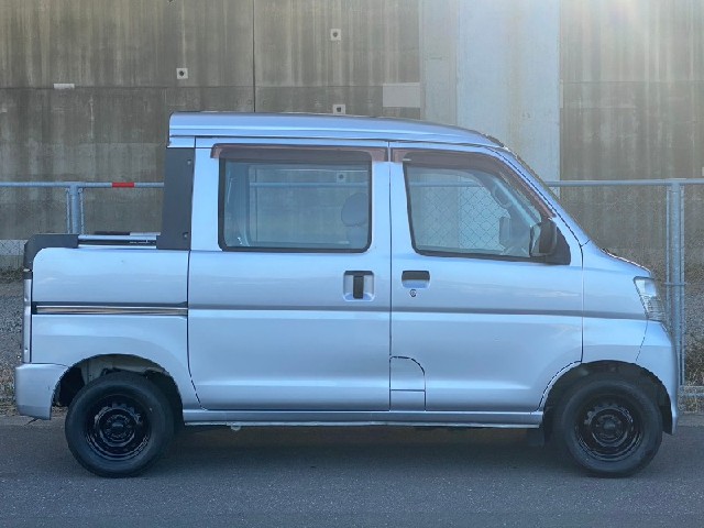 55124730211a18cdf5c5d53d1abfb224.jpeg