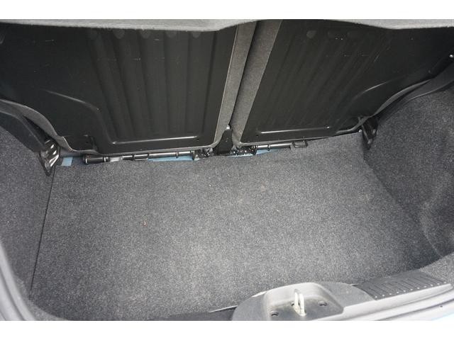 9510197A30251101W00118.jpg