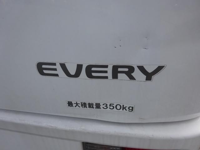 0530254A30261019W01116.jpg