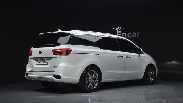 fe340446098adac476673ea96cc326a8.jpeg