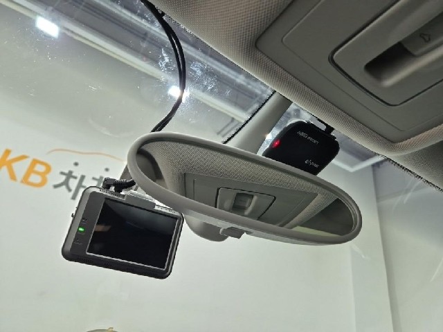 6081000630R15.jpg