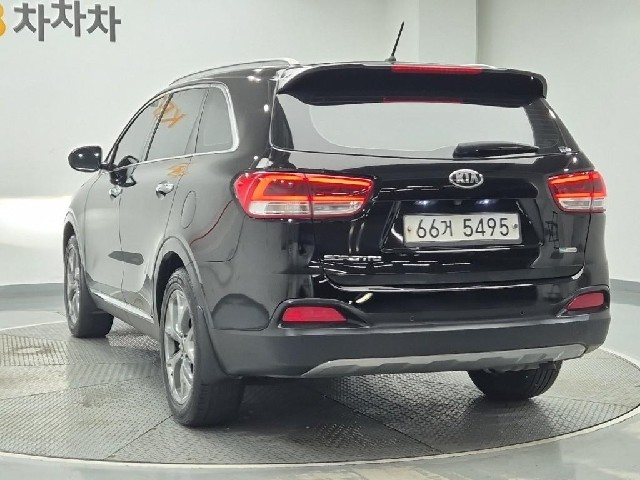 6081000773R2.jpg