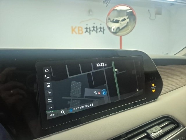 6081000738R14.jpg