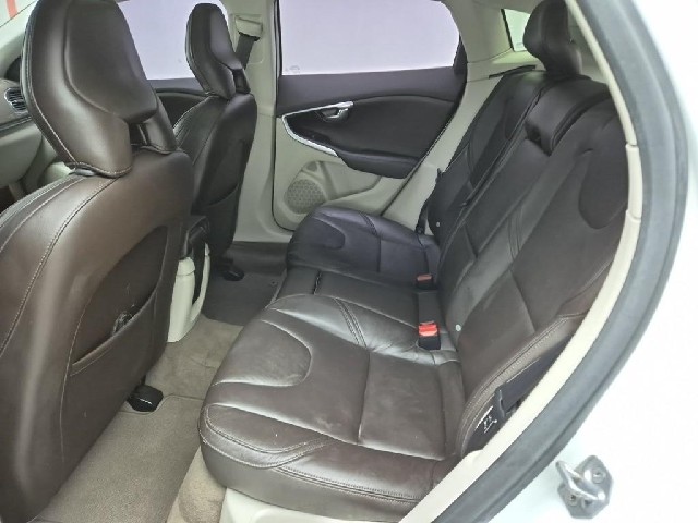 6011001102R12.jpg