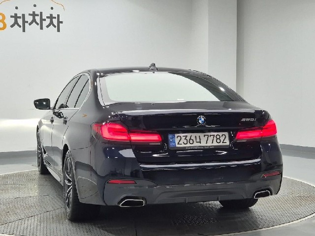 6081000005R2.jpg