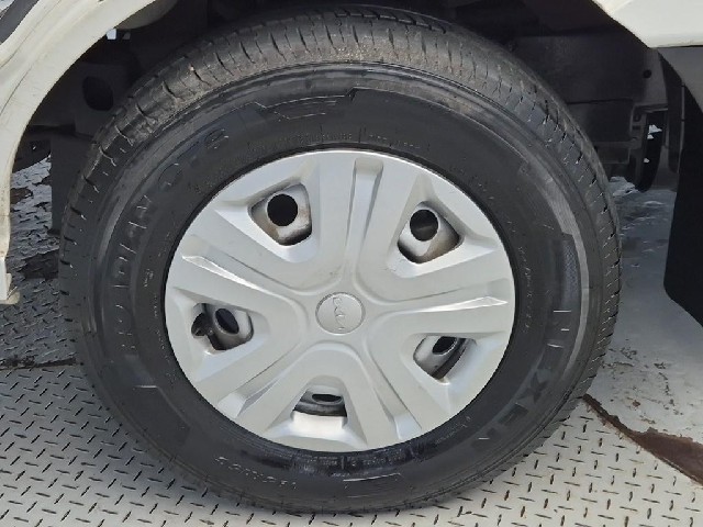 6091501569R18.jpg