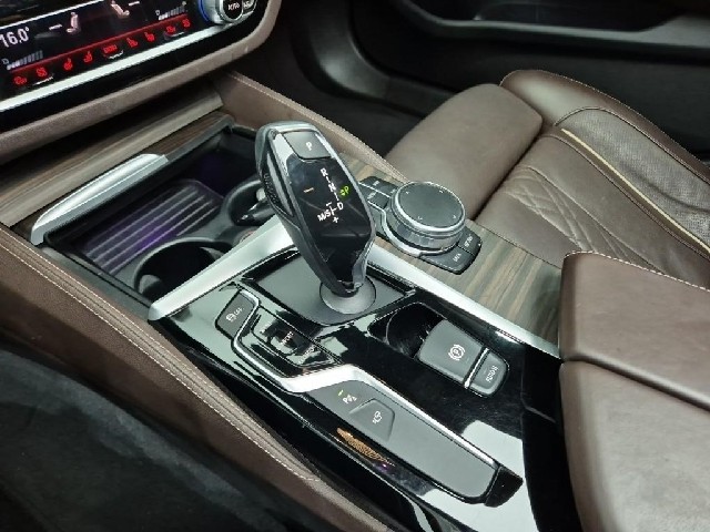 6081000353R8.jpg