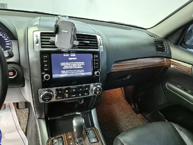 6091001225R10.jpg