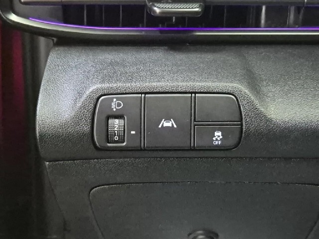 6091501659R18.jpg