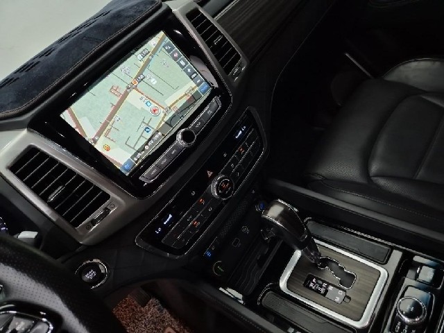 6071001044R10.jpg