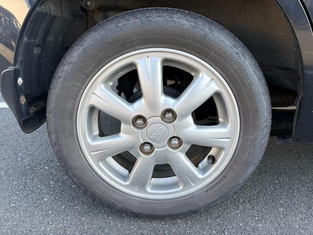 0710207A30261019W00118.jpg