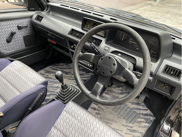 0541558A30260713W00209.jpg