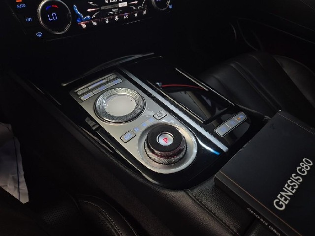6081500205R8.jpg