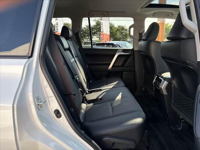 6807037fd02f350dfafc48264ac5bf54.jpg